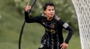 Adrian Wibowo Surabaya Pride, merayakan gol bersama LAFC