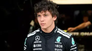 Johnny Herbert Tegur Kimi Antonelli di Formula 1