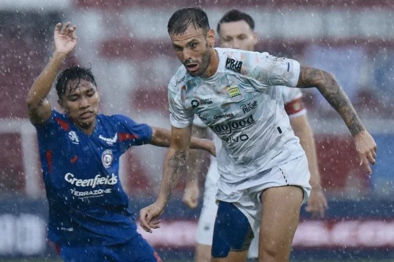 Arema FC vs Persib Bandung: Jadwal Siaran Langsung (22.09.2025)