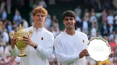 Alcaraz vs Sinner: Siapa Raja Tenis Dunia 2025?