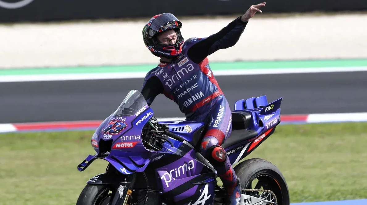 Jack Miller Didenda Rp38 Juta Usai Bagikan Sarung Tangan