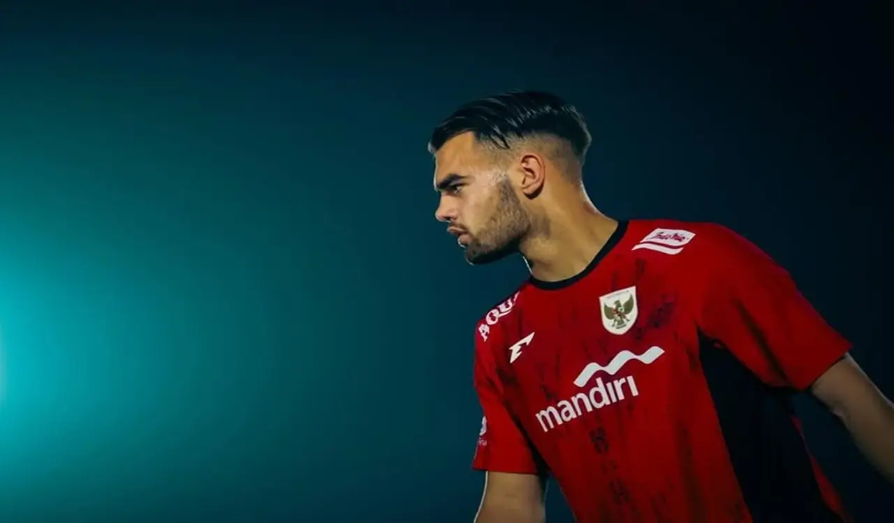 Jens Raven kecewa setelah golnya ke gawang Laos dianulir wasit pada laga Kualifikasi Piala Asia U-23 2026 di Stadion Gelora Delta Sidoarjo