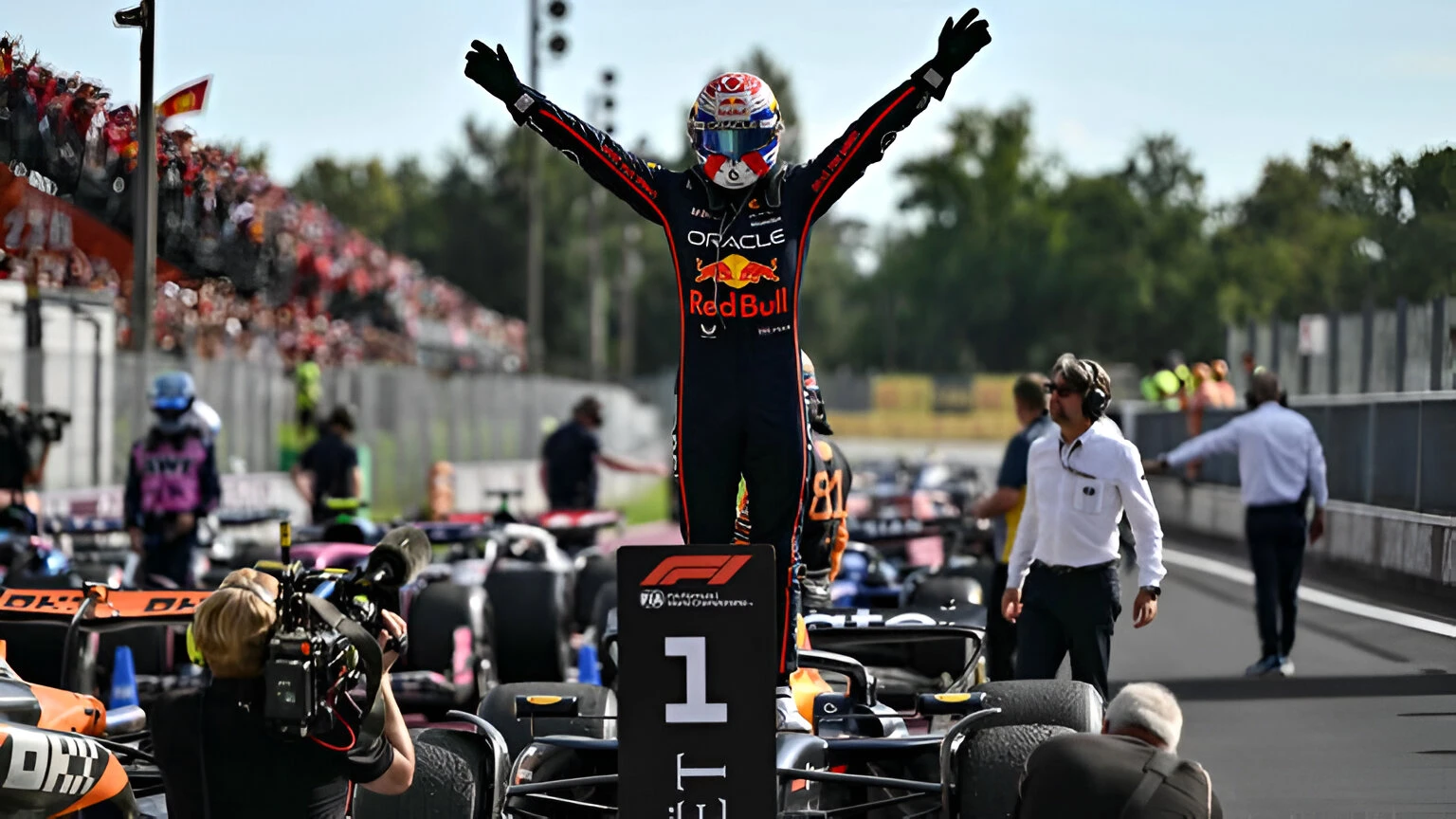 Max Verstappen Pecahkan Rekor Schumacher di Monza
