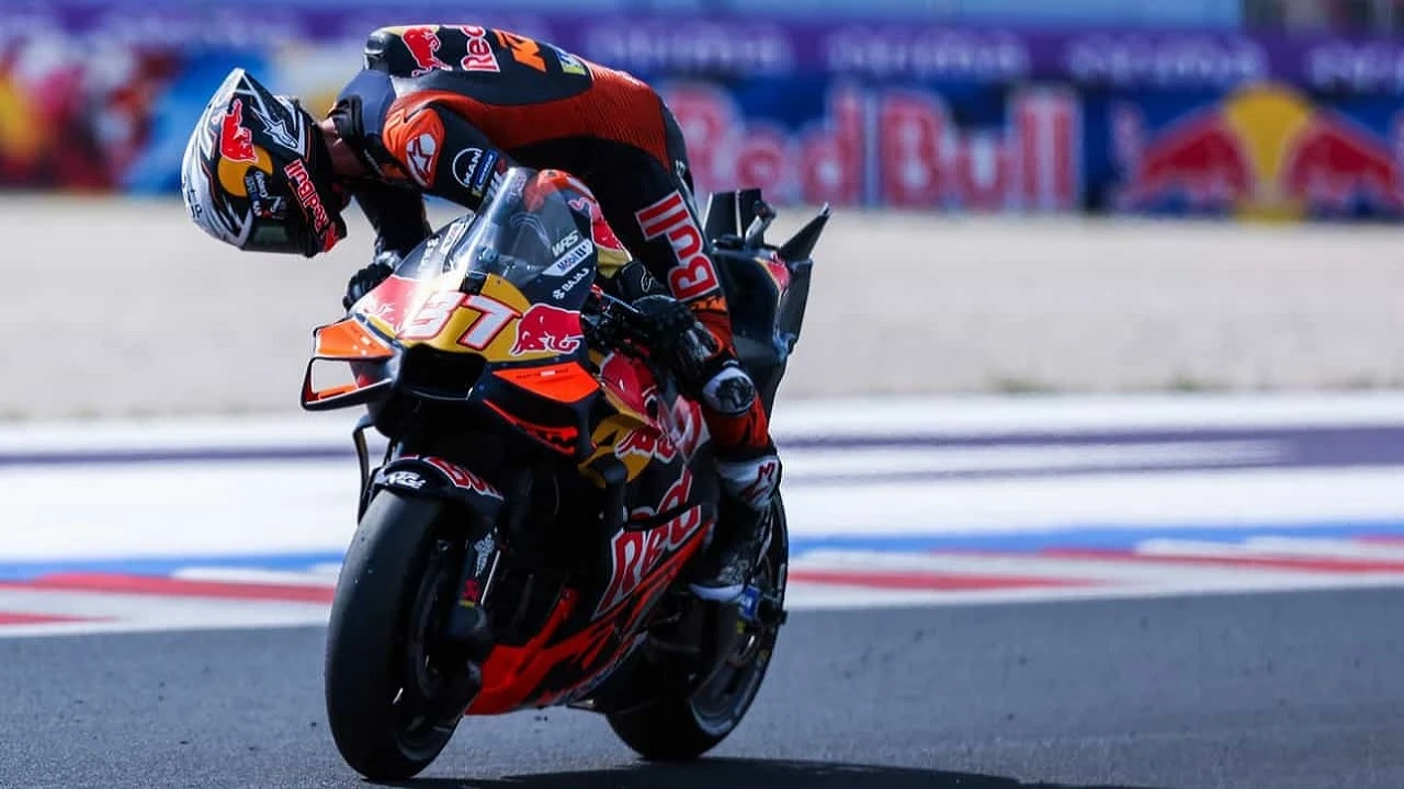 Pedro Acosta Kritik KTM Usai Rantai Putus di Misano