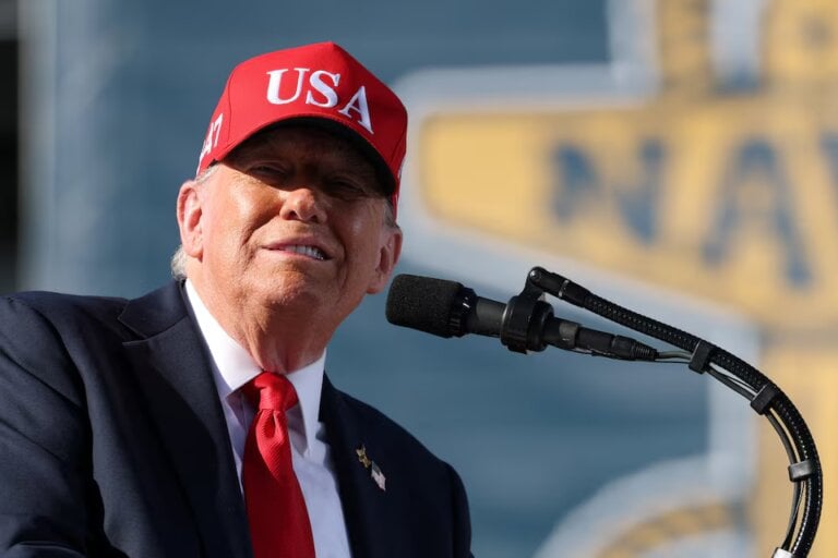 Trump Gelar UFC di Gedung Putih untuk Ultah ke-80