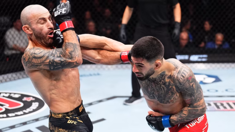 Pengakuan Tim Khabib Soal Tinju Ilia Topuria
