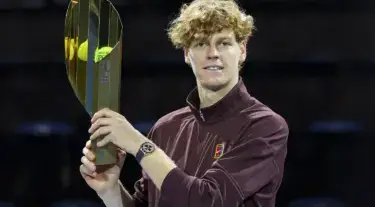 Sinner Kalahkan Zverev untuk Raih Gelar Wina 2025