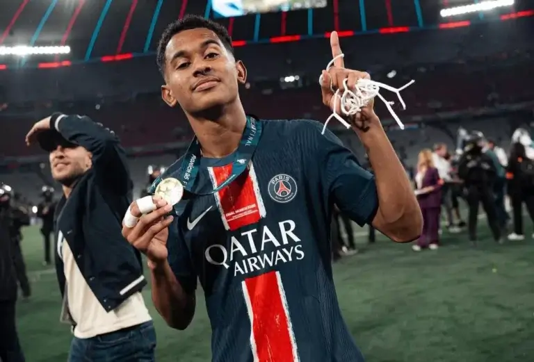 PSG Bungkam Barcelona 2-1 : Kolaborasi Mayulu & Ramos