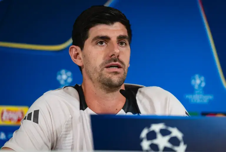 Madrid vs Juventus : Thibaut Courtois Balas Laporta Soal Madrid dan Negreira