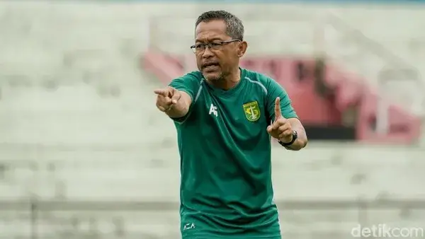 Persela Depak Aji Santoso Seusai Takluk di Kandang