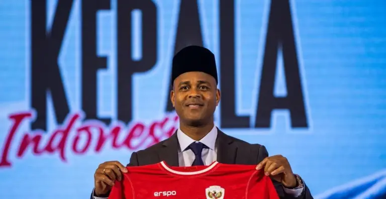 Profil Patrick Kluivert: Dari Anak Ajaib Ajax Hingga Arsitek Garuda