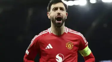 Bruno Fernandes of Manchester United 2025/26