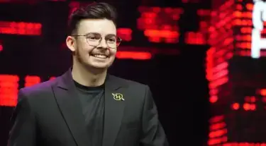 Head coach RRQ Valorant Marthinus Ewok