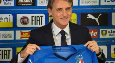 Roberto Mancini to Manchester United rumor