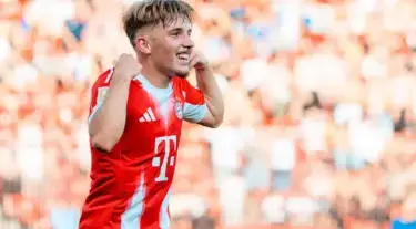 Lennart Karl of Bayern Munchen 2025/26