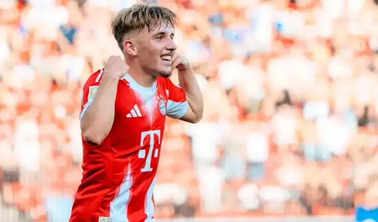 Lennart Karl of Bayern Munchen 2025/26