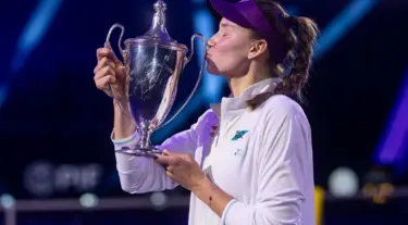 Hasil WTA Finals 2025 Riyadh: Rybakina Bersinar, Sabalenka dan Anisimova Curi Perhatian