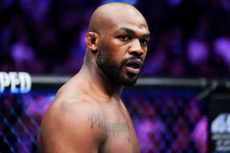 Jon Jones Siap Tampil di UFC Gedung Putih 2026