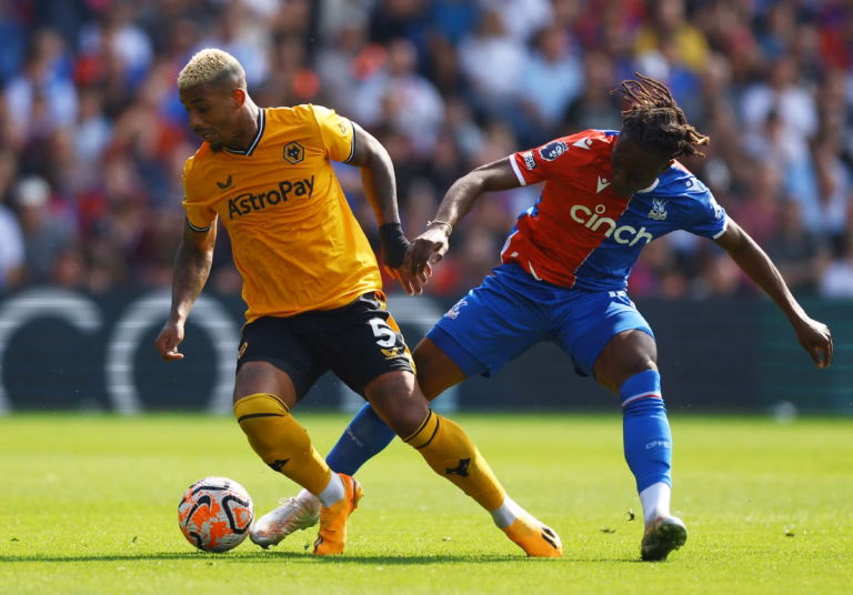 Wolves 0-2 Crystal Palace: Debut Pahit Rob Edwards, Eagles Terbang ke Empat Besar