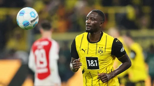 Dortmund 4–0 Villarreal: BVB Mengamuk, Guirassy Brace, Foyth Diusir