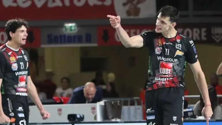 Alex Nikolov of Cucine Lube Civitanova 2025 at SuperLega