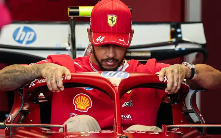 Bukan Gangguan, Lewis Hamilton Tegaskan Hidup di Luar Balapan Justru Bikin Tajam di Ferrari
