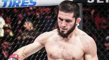 Islam Makhachev Belum Layak Disebut Petarung Terhebat
