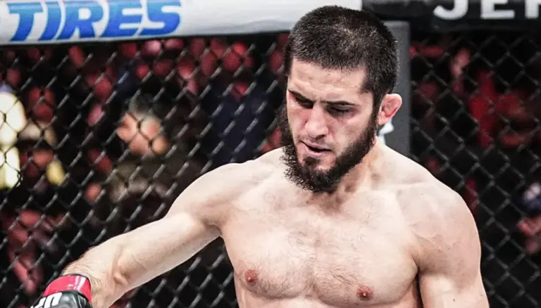 Islam Makhachev Belum Layak Disebut Petarung Terhebat