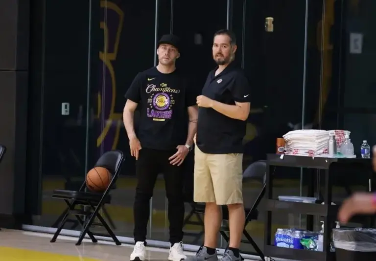 Sekarang Joey & Jesse Buss Disikat, Besok (Mungkin) Giliran Rob Pelinka?buatk