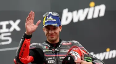 Bezzecchi Menang Dramatis di MotoGP Valencia 2025