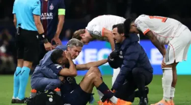 Achraf Hakimi of Paris Saint-Germain 2025/26