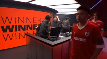 Mouz vs Team Spirit 2025