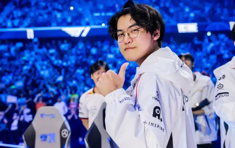 Gumayusi with T1 2024