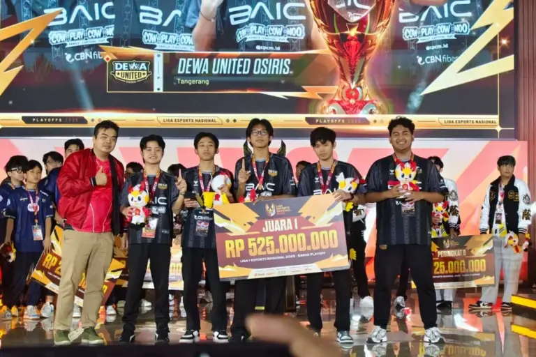 Dewa United Osiris Tak Terbendung, Resmi Angkat Trofi Liga 1 Esports Nasional 2025